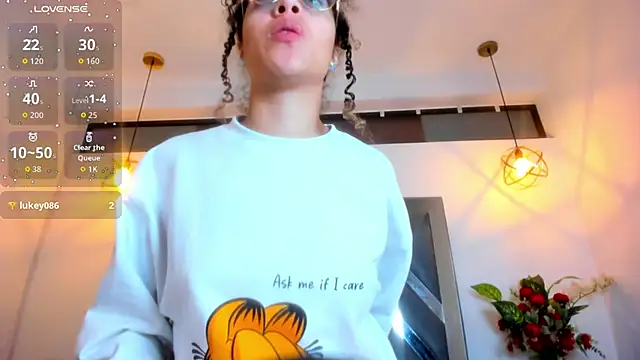 Hanna_Cornee_: онлайн-секс-чат