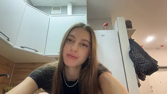 selena_favn: διαδικτυακό σόου στη ν κάμερα