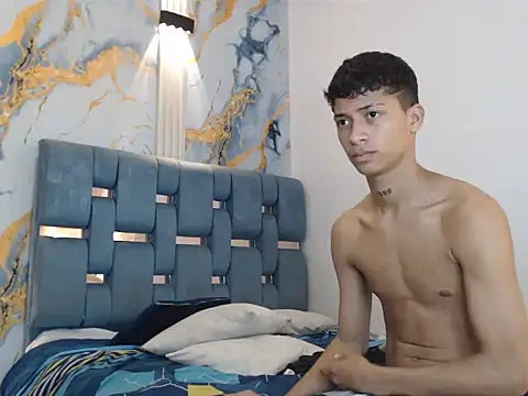 Chat XXX ao vivo de GOLD_BOYS