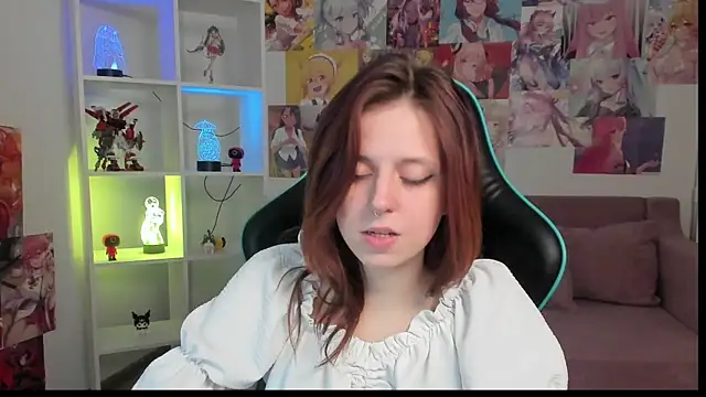 Chat +18 de FreyaVey ao vivo