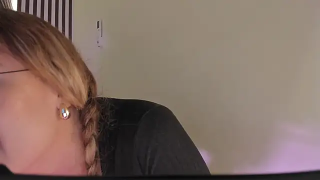 Samaantha-White 라이브 XXX 채팅