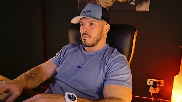 Pertunjukan Kamera Web AngeloEric