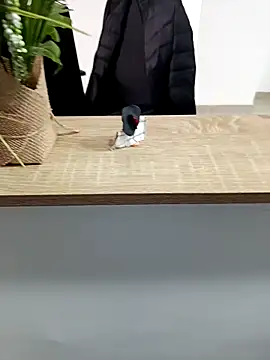 XXX chat uživo modela Mery_Moon123