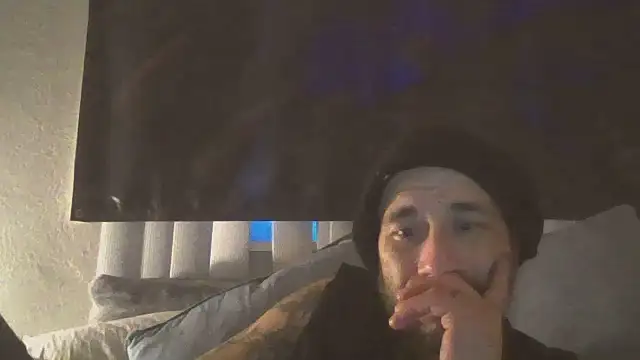 TheDaddio03 Show in webcam