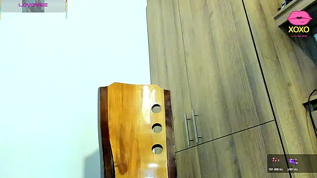 Chat XXX en directo de Bessie32