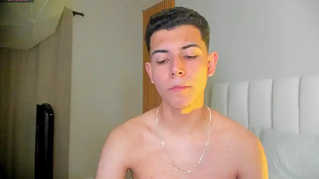 FireGuy_99 Adlı Modelin Web Kamerası Şovu