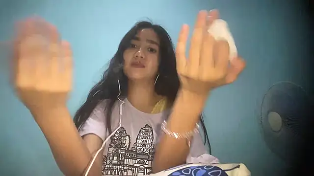 RessieAshcroftのライブXXXチャット