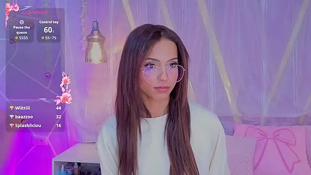 แชท XXX สดของ EmmyCortez