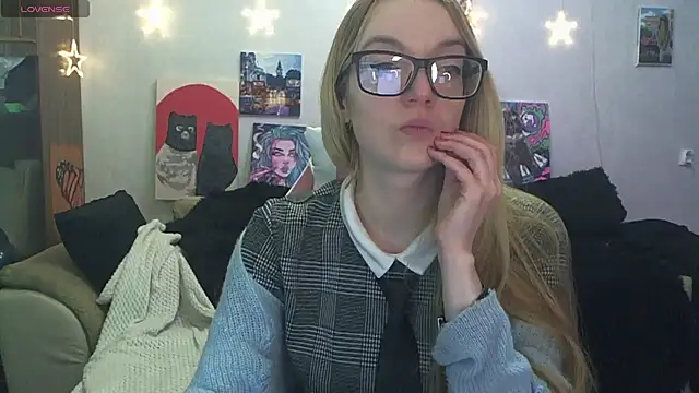 SecretSophia's Live XXX Chat