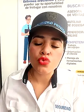 MAYE__13 Adlı Modelin Canlı XXX Sohbeti