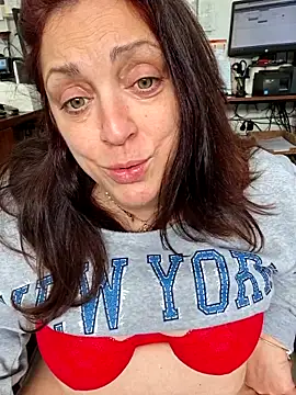 XSouthlondonNAUGHTYMILFXX élő XXX-chatje