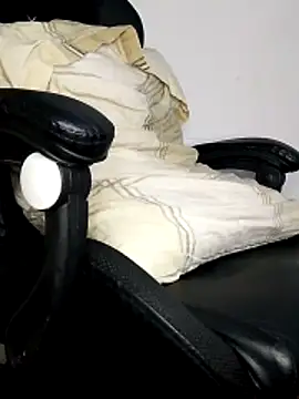 Show modela Bosssweet22cm na web-kameri