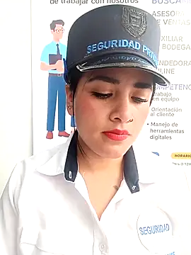 MAYE__13 Show Webcam