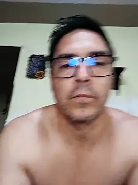 Czat XXX na żywo – ALEXXXANDRO