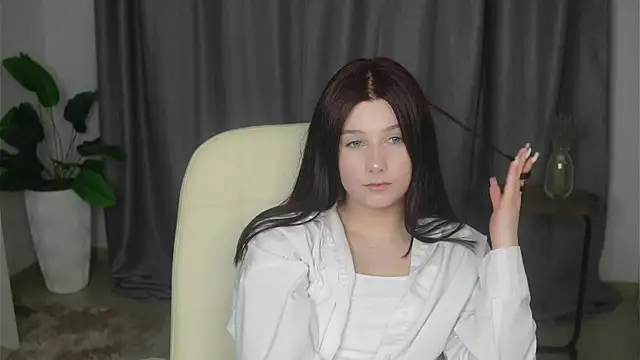 Chat XXX en directo de TrudieHeight