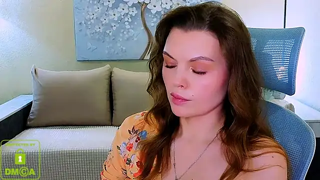 Addelin élő XXX-chatje