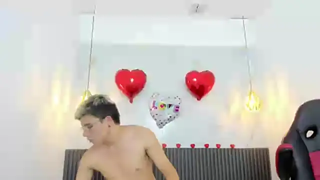 AndyFame1 Live XXX-chat