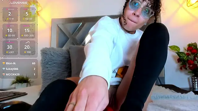 Chat XXX en directo de Hanna_Cornee_