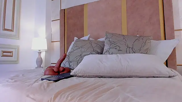 lyrabellini Adlı Modelin Canlı XXX Sohbeti