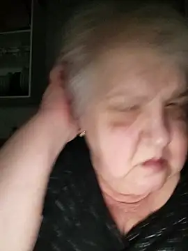 Chat XXX en directo de HapinessLovee