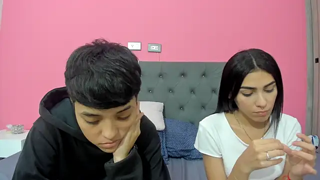 ariloe_quintero Adlı Modelin Canlı XXX Sohbeti