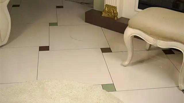 KerrieWeigelのライブXXXチャット