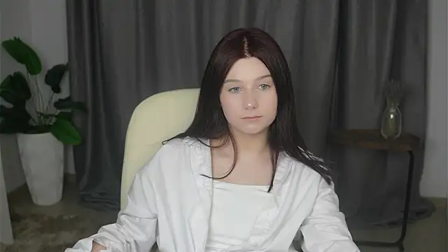 TrudieHeight's Live XXX Chat