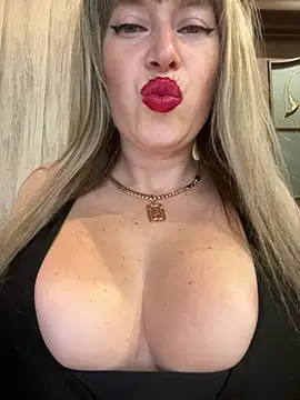 Show modela Kittenforyou na web-kameri