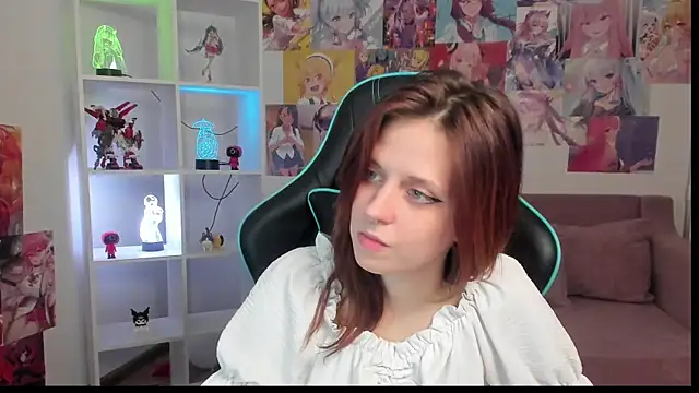 دردشة FreyaVey الجنسية المباشرة