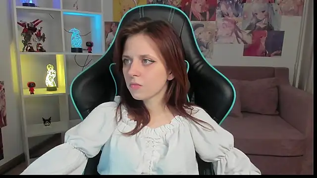 دردشة FreyaVey الجنسية المباشرة