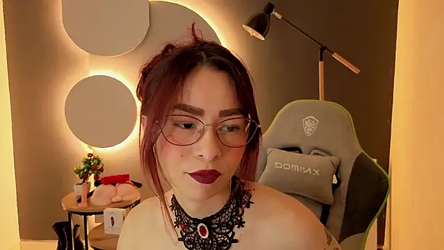 rosse_98_ Chat XXX in diretta