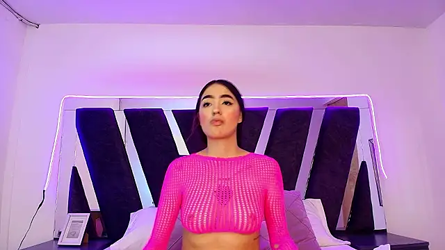 sophia_love__ élő XXX-chatje