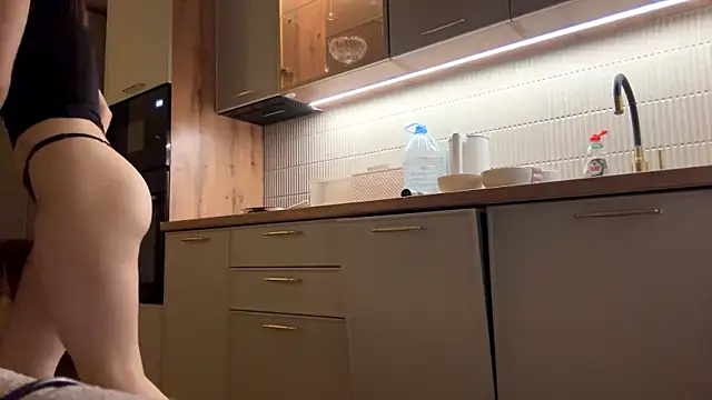 NyxaraBloom 现场XXX聊天