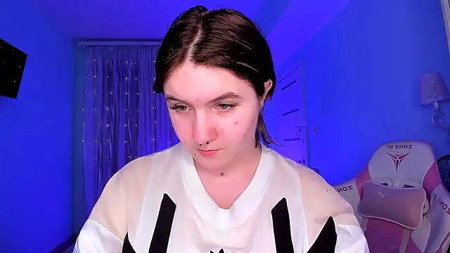 lovelyy_julia's Live XXX Chat