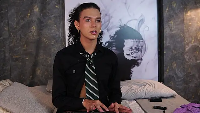 Chatroom XXX en direct de Luxa_Velvet