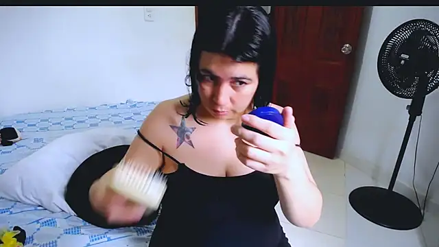 Hanny_9: онлайн-секс-чат