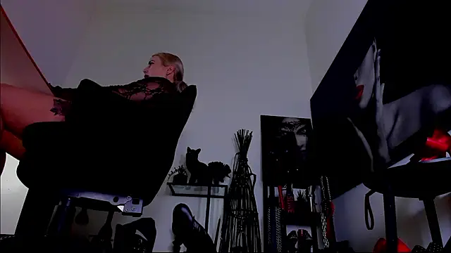 MistressDemin Webbikameraesitys