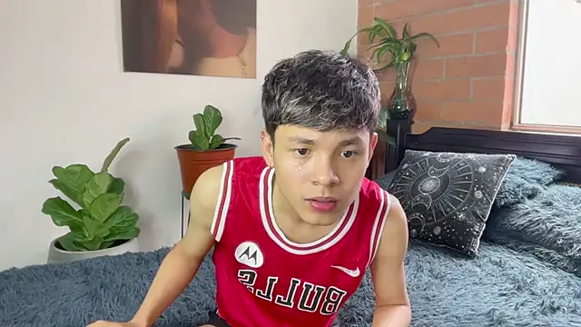 Andy_Belier23 网络视讯表演