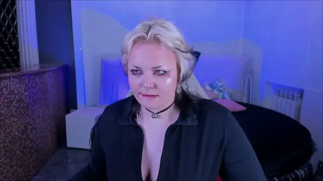 HwasaMoore Chat XXX in diretta