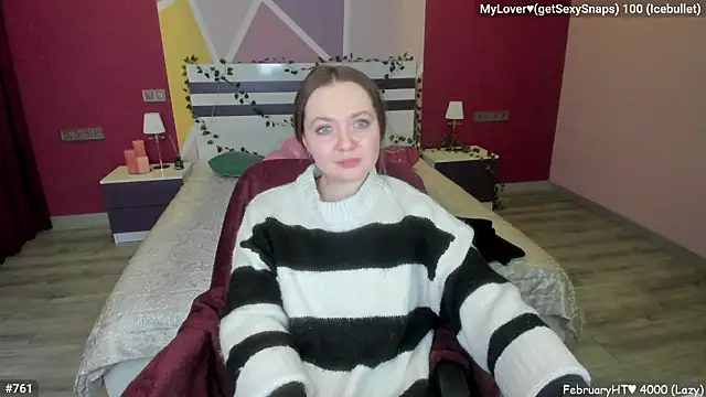 LizaGost Adlı Modelin Canlı XXX Sohbeti