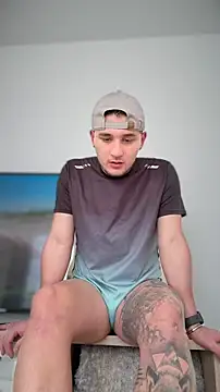 Czat XXX na żywo – Massimo_Fiore