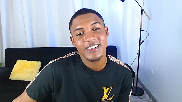 Show modela MaxCum18_ na web-kameri