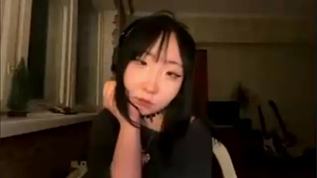 Yunananaa live XXX chat