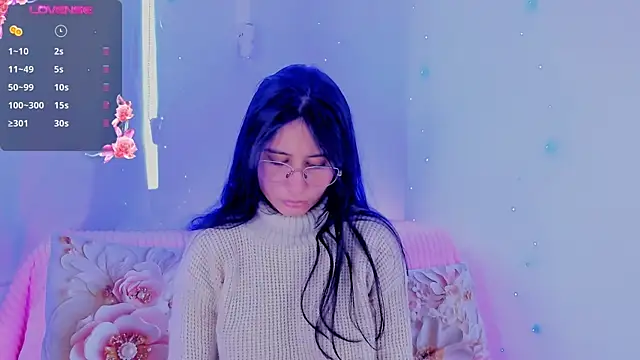 NayeCloud Chat XXX in diretta