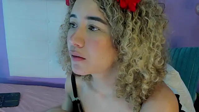 Charlotte11-11's Webcam Show