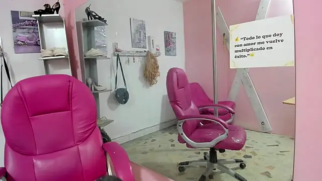 CAMILA--REY Adlı Modelin Canlı XXX Sohbeti