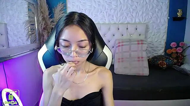 NathaliaSweet_11 élő XXX-chatje