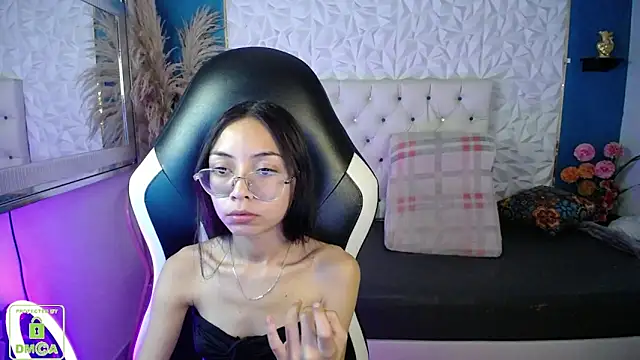 Chat +18 de NathaliaSweet_11 ao vivo