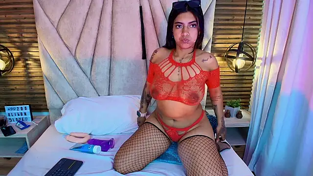 Chat +18 de KimberlyFox_t ao vivo