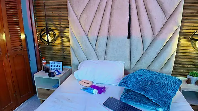 KimberlyFox_t's Live XXX Chat